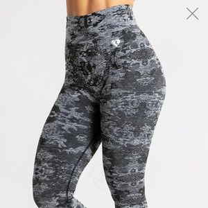 Women’s Best Camo Seamless Legging